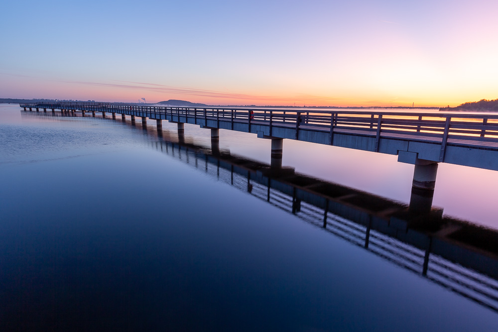 Seebrücke Braunsbedra zum Sonnenuntergang