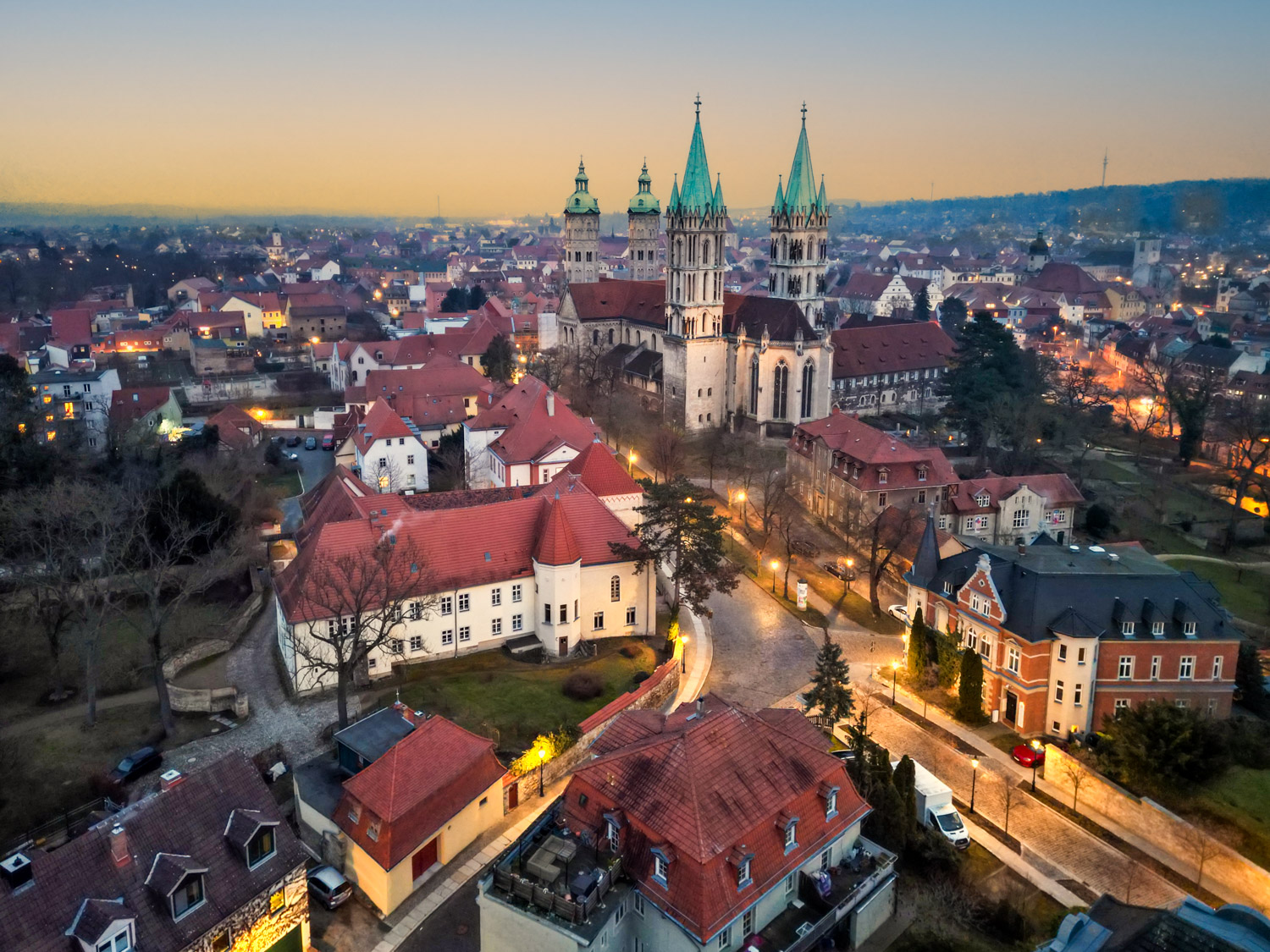 Naumburger Dom bei Dämmerung