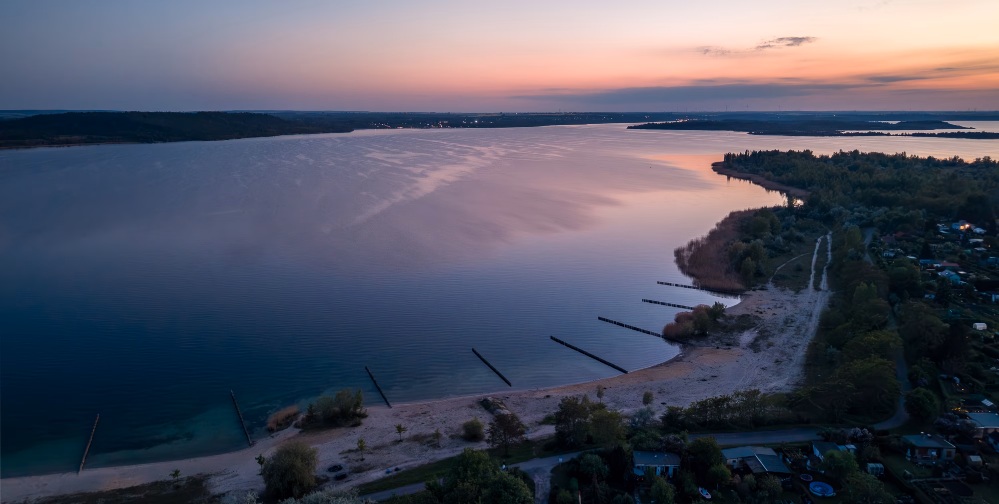 Sonnenuntergang in Frankleben: Spontane Drohnenaufnahmen auf dem Arbeitsweg