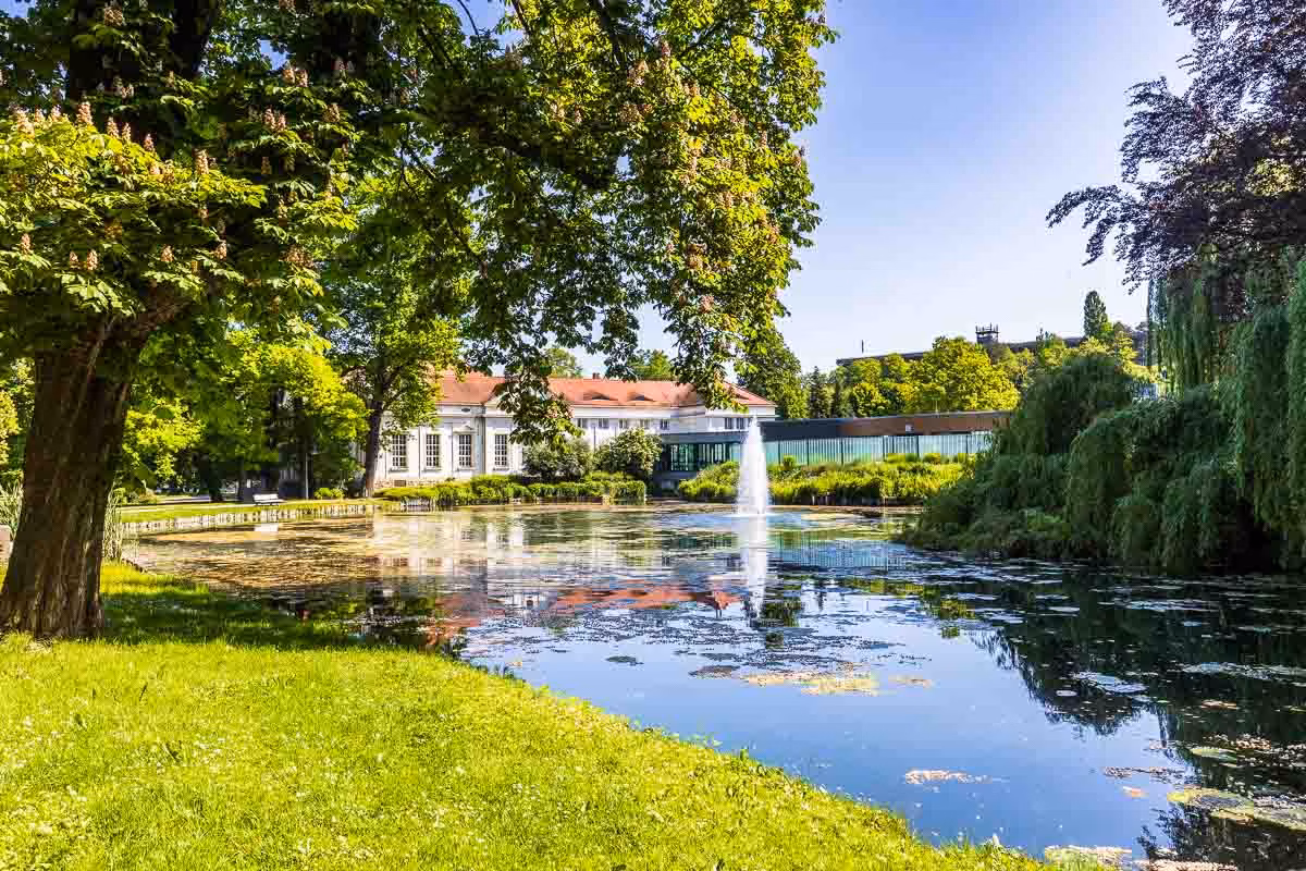 Kurpark Teich Kurmittelhaus