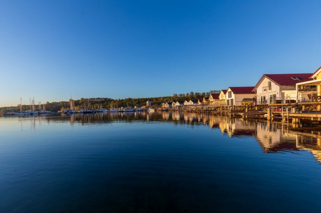 Sonnenaufgang am Geiseltalsee: Frühlingsmorgen an der Marina Mücheln